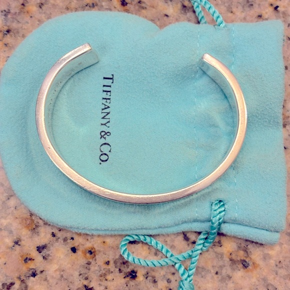 Authentic Tiffany&Co Vintage 6” cuff bracelet. - Picture 2 of 3